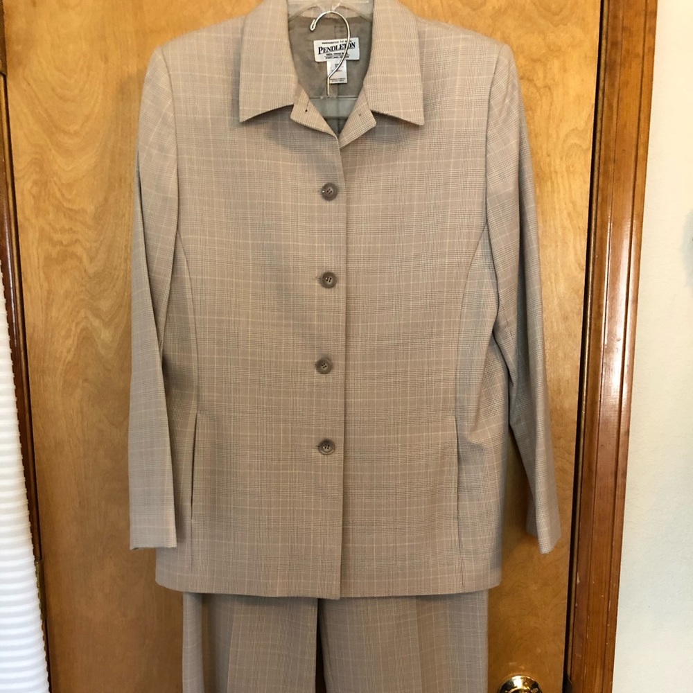 Pendleton Women’s Suit